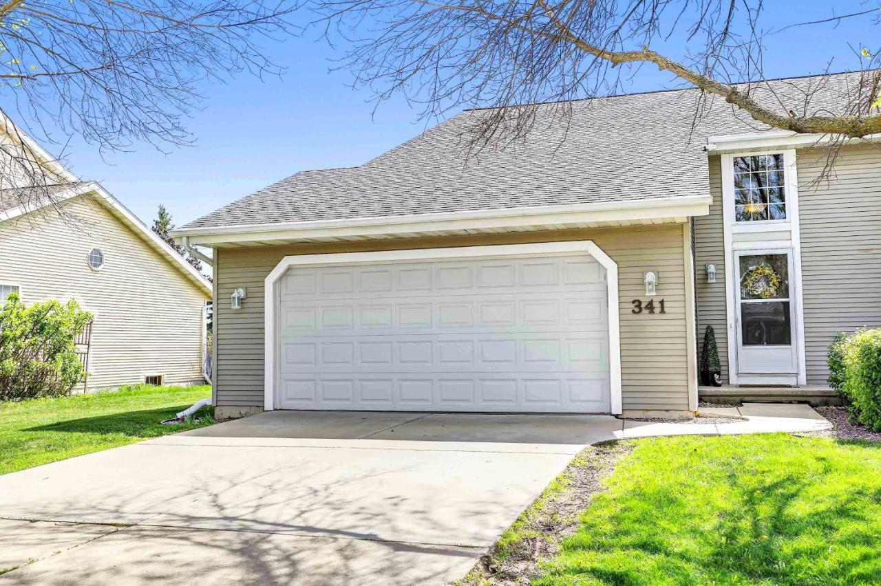 Serene 3 Bedroom Home, Nrm, Wi-Fi, Parking, Queen Bed De Pere Экстерьер фото